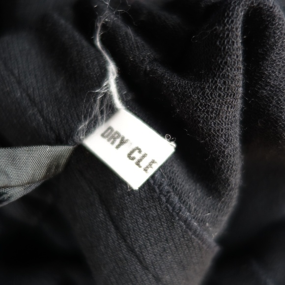 Vintage Chloe Black Small Slit Skirt w/ Elastic Waist Made In France, Size 22 in - Picture 5 of 5